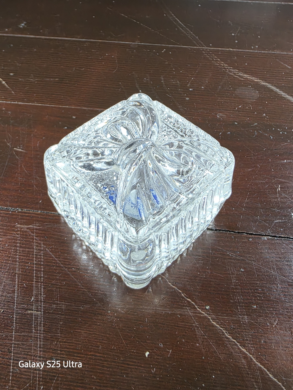 Vintage Crystal Clear Industries 24% Lead Crystal Bow Trinket